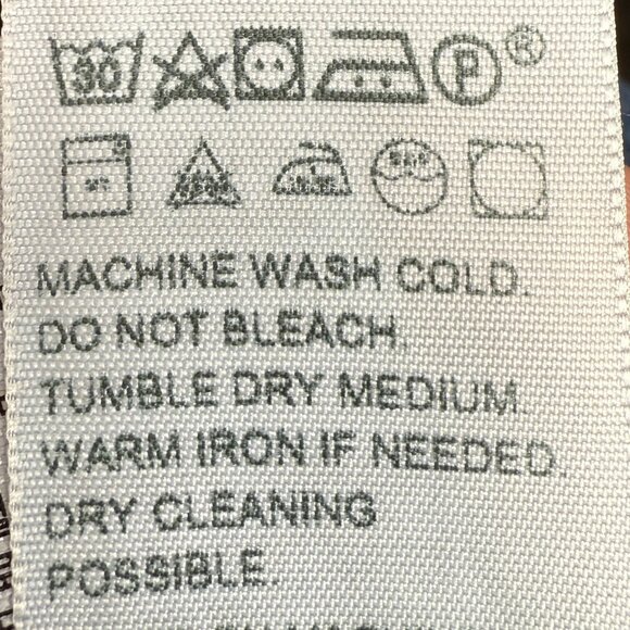 EUC Women's LEVI'S Boyfriend Distressed Low Rise Jeans | Size 27 - Picture 8 of 8